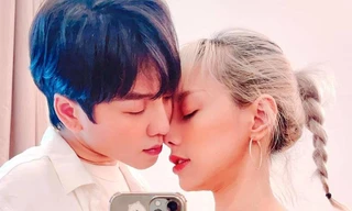 Đỏ mặt với loạt hình 18+ của kiều nữ làng nhạc và bạn trai chuyển giới từ nữ thành nam