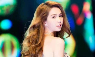 Ngọc Trinh gây thất vọng vì lộ vòng 1 xuống cấp rõ rệt trong chiếc áo siêu 'trễ nải'