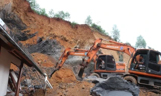 Hiện trường sạt lở đất đá ở huyện Sơn Động khiến một người tử vong.