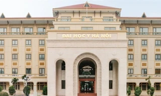 Đại học Y Hà Nội.