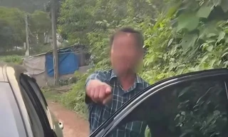 Ông Th - cán bộ xã Đồng Tiến xô xát với chị V.