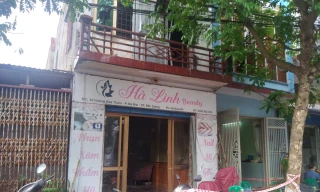 Ngôi nhà bị cháy. Ảnh: Nguyễn Thắng