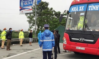 Xe khách BKS 98B-027.63 được tổ công tác liên ngành tại chốt Pháp Vân-Cầu Giẽ sáng qua.