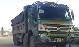 Cận cảnh xe hổ vồ quần đảo QL1 những ngày Hà Nội giãn cách