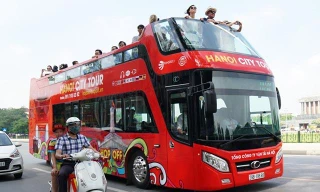 2 tuyến City tour 2 tầng Hà Nội được bổ sung thêm lộ trình để phục vụ miễn phí phóng viên dịp Thượng đỉnh Mỹ-Triều
