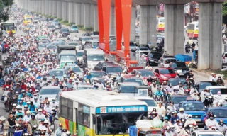 Sở GTVT khẳng định: không nóng vội khi cấm xe máy trên đường Nguyễn Trãi hoặc Lê Văn Lương. Ảnh: Trọng Đảng