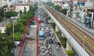 Nghịch lý chống ùn tắc trên tuyến đường đông đúc nhất Thủ đô