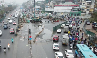 Hàng rào tại nút Giải Phóng - Kim Đồng lại mở rộng, phương tiện đi lại thế nào?