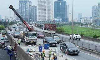 Yêu cầu dừng công trường sửa chữa ở đường trên cao 3 