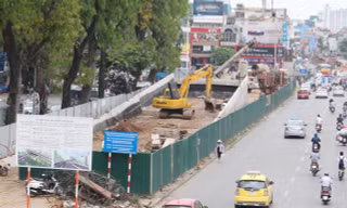 Đường Yên Phụ một trong 10 điểm ùn tắc do công trường thi công gây ra
