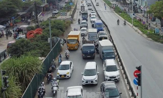 Hà Nội tiếp tục hạn chế nhiều loại xe trên đường Âu Cơ - Xuân Diệu 