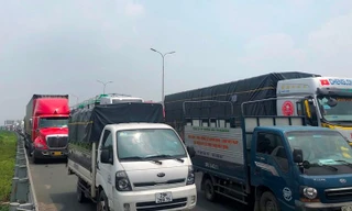 Sở GTVT Hà Nội yêu cầu bố trí lái xe dự phòng cho xe chở hàng hóa. Ảnh: Anh Trọng