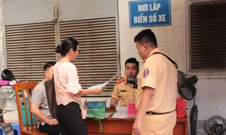 Quy trình thủ tục thay đổi, nhiều điểm đăng ký xe máy tại Hà Nội quá tải