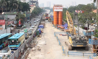 Đường tắc nhưng công trường giao thông vẫn 'nguội lạnh' sau Tết