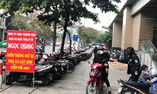 Khách đi tàu Cát Linh - Hà Đông tại ga Cát Linh tiếp tục được gửi xe miễn phí.