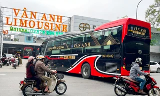 Hàng loạt xe khách bỏ bến chạy 'dù' trên tuyến Thanh Hóa - Hà Nội 