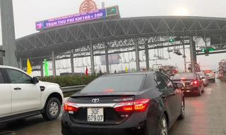28 Tết, BOT Pháp Vân - Ninh Bình 'tê liệt' vì chưa thu phí không dừng