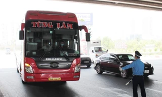 Hà Nội dừng hoạt động xe chở khách đến các tỉnh phía Nam. Ảnh: A.Trọng