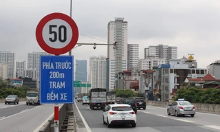 Lãnh đạo Sở GTVT Hà Nội không chấp thuận hạ tốc độ đường trên cao xuống 60km/h. Ảnh: T.Đảng