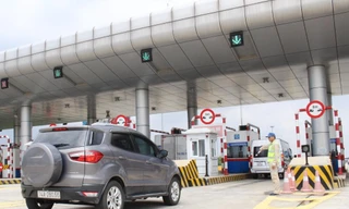 Cao tốc Hà Nội-Hải Phòng thu phí không dừng, không nhận tiền mặt từ 1/6: Nhà đầu tư đã chuẩn bị gì?