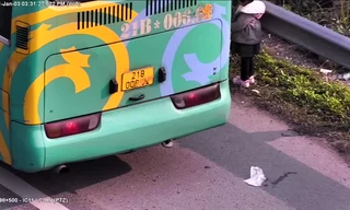 Hình ảnh camera ghi lại ô tô vi phạm.