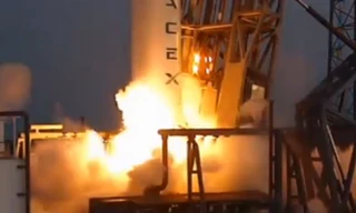 Clip: Mỹ phóng vệ tinh thương mại đầu tiên