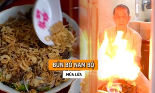 Độc đáo món bún bò Nam bộ 'rực cháy' hút thực khách Hà thành đến thưởng thức