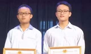 Anh giành giải nhì, em trai giải nhất học sinh giỏi quốc gia