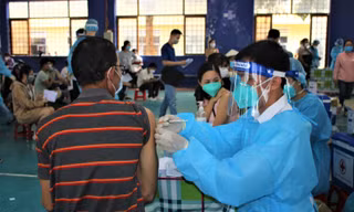 Thuộc nhóm có tỷ lệ tiêm chủng thấp nhất, Đắk Lắk phê bình loạt quận, huyện