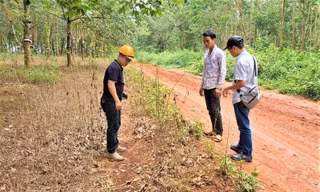 Tạm giữ đối tượng châm lửa đốt chân bé trai 8 tuổi ở Đắk Lắk