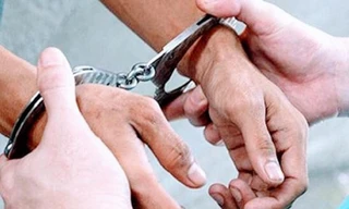 Một cán bộ địa chính bị bắt vì nhận tiền hứa hẹn làm sổ đỏ