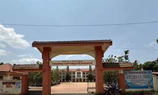 Nhà trường tự kết luận 2 học sinh 'dùng ma túy' để buộc thôi học