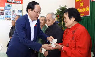 Phó Chủ tịch Quốc hội Trần Quang Phương thăm, chúc Tết ở Đắk Nông