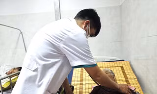 Trung tâm y tế ở Đắk Lắk 'hoãn mổ' vì thiếu trầm trọng bác sĩ