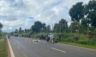 Xe máy đối đầu xe tải, một thanh niên tử vong tại chỗ