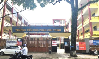 Hiệu trưởng trần tình việc dồn lớp vì học sinh không học môn tự chọn