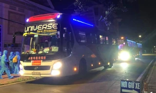 Xe đưa 59 công nhân về Đắk Lắk