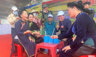 Màn đấu trí thú vị bằng trò chơi ‘lày cỏ’ trên cao nguyên