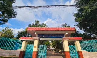 Vụ hiệu trưởng bị ‘tố’ chuyên quyền: Xin chuyển công tác