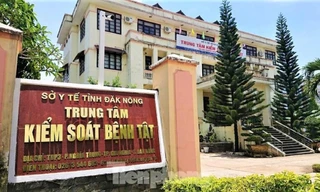 Cảnh cáo Giám đốc CDC Đắk Nông liên quan kit test Việt Á