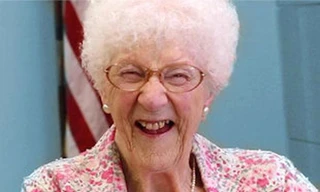 105 tuổi vẫn thi đỗ bằng lái xe