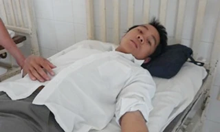 Tranh cướp quặng vàng, hai người nhập viện