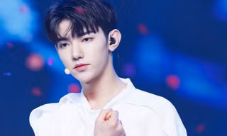 Ra mắt chưa lâu, Zhang Hao (ZB1) đã được fan gửi "xe tải phản đối" đến công ty