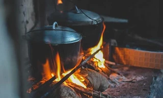 Cuộc thi viết Trà sữa cho tâm hồn: Tuổi thơ ấm mãi bên bếp lửa của ngoại