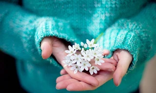 Cuộc thi viết Trà sữa cho tâm hồn: Hạnh phúc là được nắm lấy bàn tay mùa Xuân