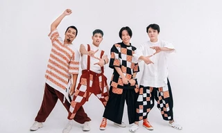 Trong thế giới fangirl: Ngọt là những anh hàng xóm đến để thế giới của tôi bớt cô đơn 