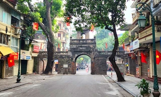 Hà Nội bình yên đến nao lòng sáng mùng Một