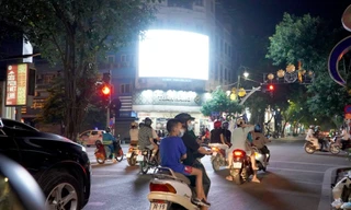 Nhiễu loạn quan sát do ‘ô nhiễm’ đèn led quảng cáo cường độ cao 