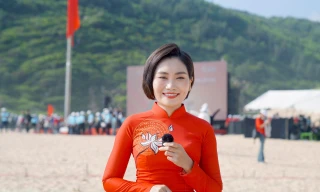 MC Liên Phạm: 'Những tiếng gọi thiêng liêng từ Tổ quốc đã vang lên trong tim mình' 