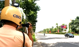 Công an Bình Dương lý giải tuyến đường gắn camera phạt nguội vẫn có cảnh sát lập chốt